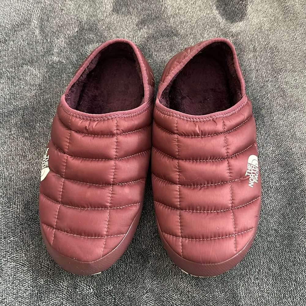 Women’s The North Face Thermoball (TM) Water Repellent Traction V Mule